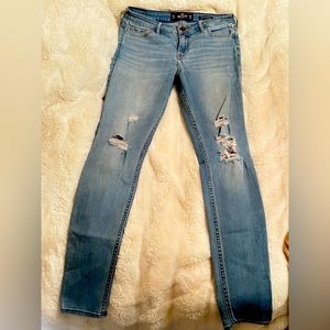 Hollister Jeans, distressed